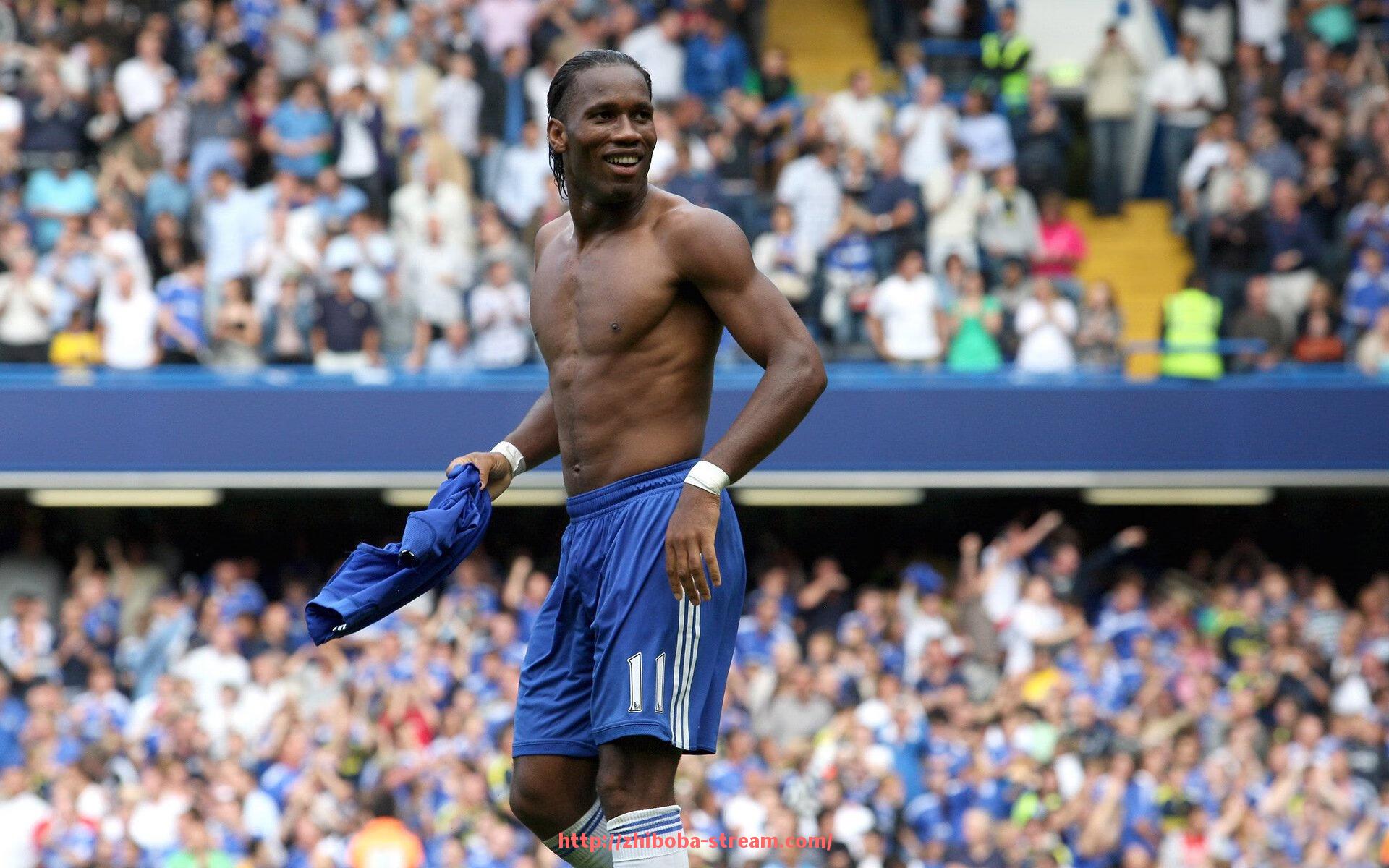 直播吧-世俱杯球衣品牌布标设计变化及品牌形象塑造